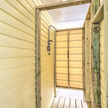 Freshly Remodeled Beach House, Steps To Shore